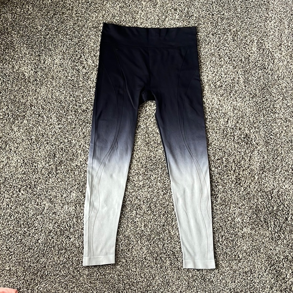 ZYIA Activewear Seamless Leggings
